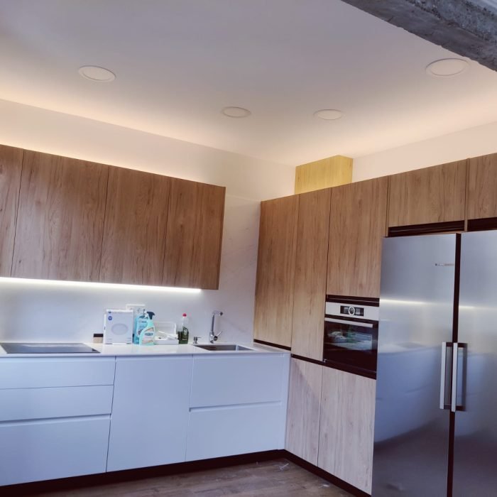 image_1AE8F1BCE034A5