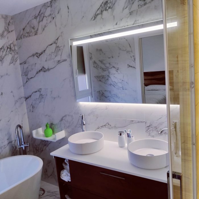 image_A63C04827FBAFD